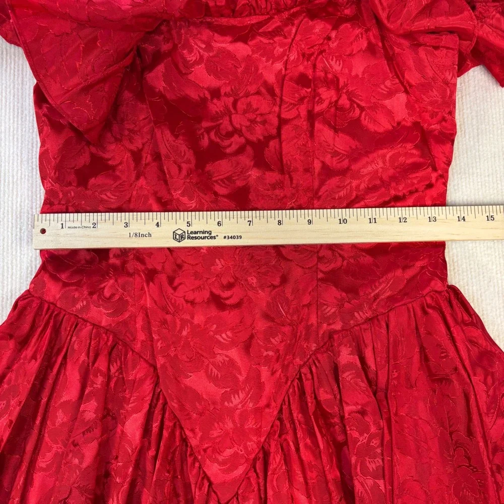 Vintage Red Floral Jacquard Off Shoulder Basque Waist Goth Renaissance‎ Dress